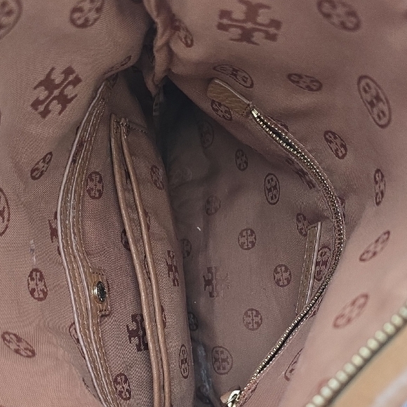 Tory Burch Tan Leather Crossbody Bag with Gold Accents - Picture 6 of 9
